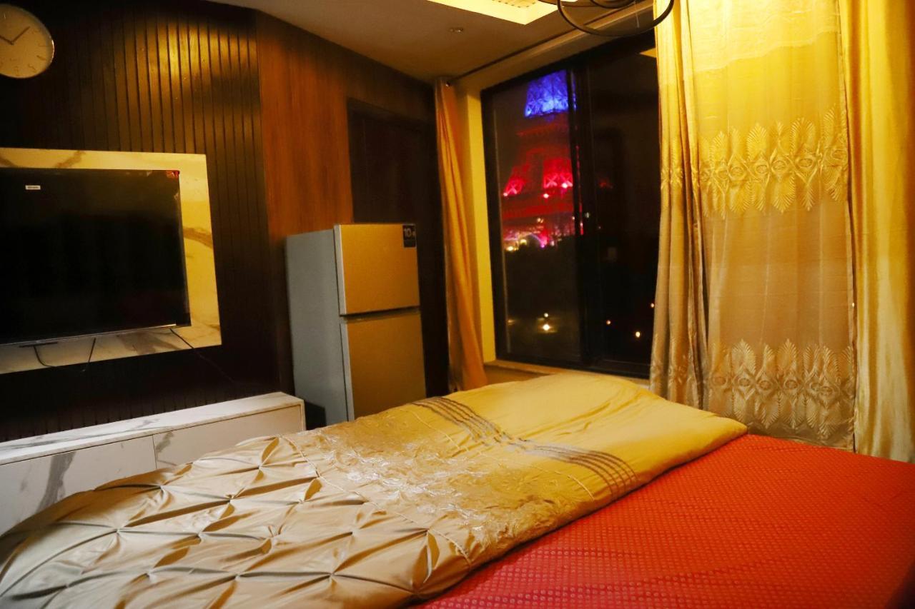 Adara Suites Lahor Dış mekan fotoğraf