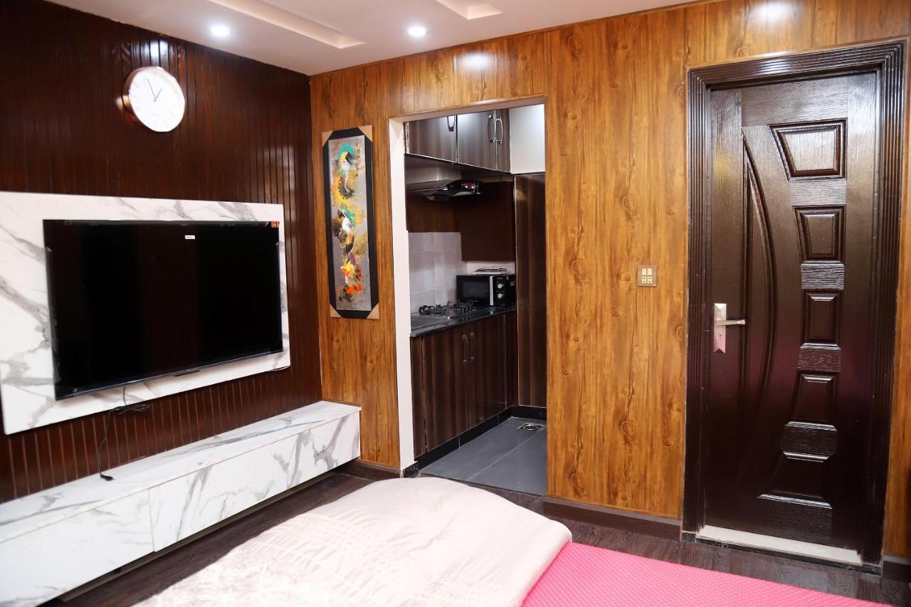 Adara Suites Lahor Dış mekan fotoğraf